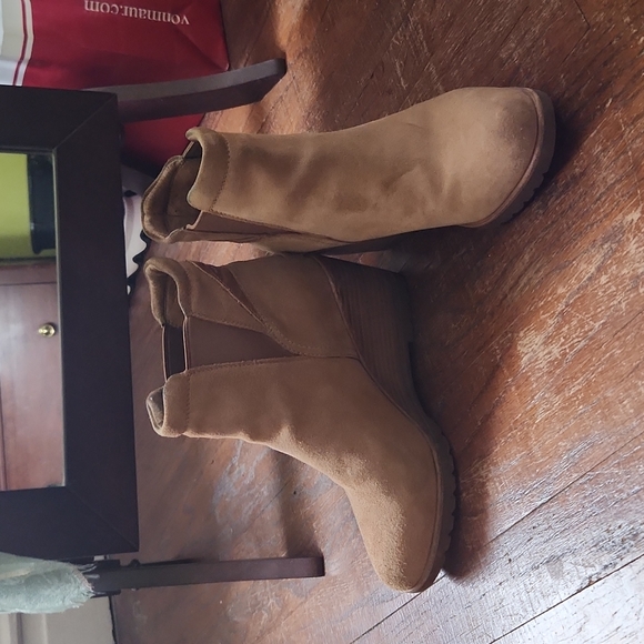 Sorel boots, size 9.5, color Camel - Picture 2 of 5